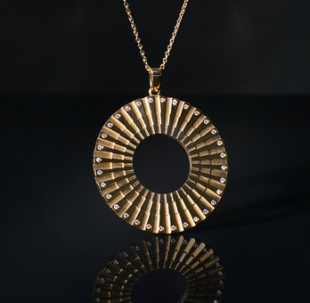 SI Simbolo Vita 18 karaat geel goud 32 diamanten - De meest krachtige juwelen ter wereld
